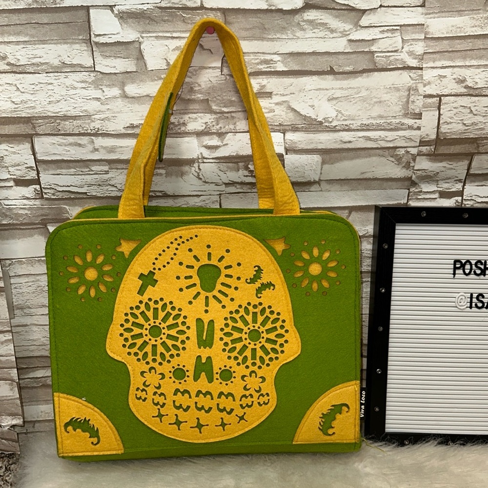 VIVA LOCO Felt Skull Bag